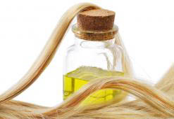 Hair oiling. Check yourself why it always defeats conditioners