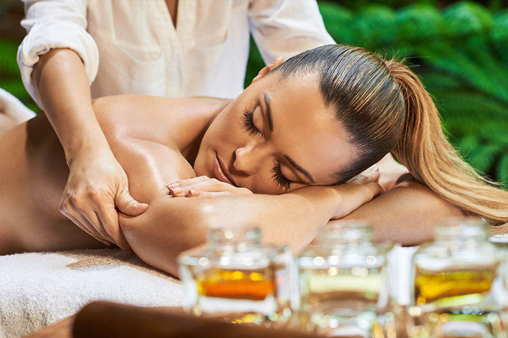 Body Oil Massage. Which Massage Oils to Choose? — Blog Nanoil United States