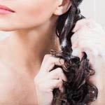 Washing Hair Without Commercial Shampoo. What's 'No Poo' Method All About?