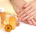 Oil Manicure: Natural Way of Getting Strong and Healthy Fingernails!